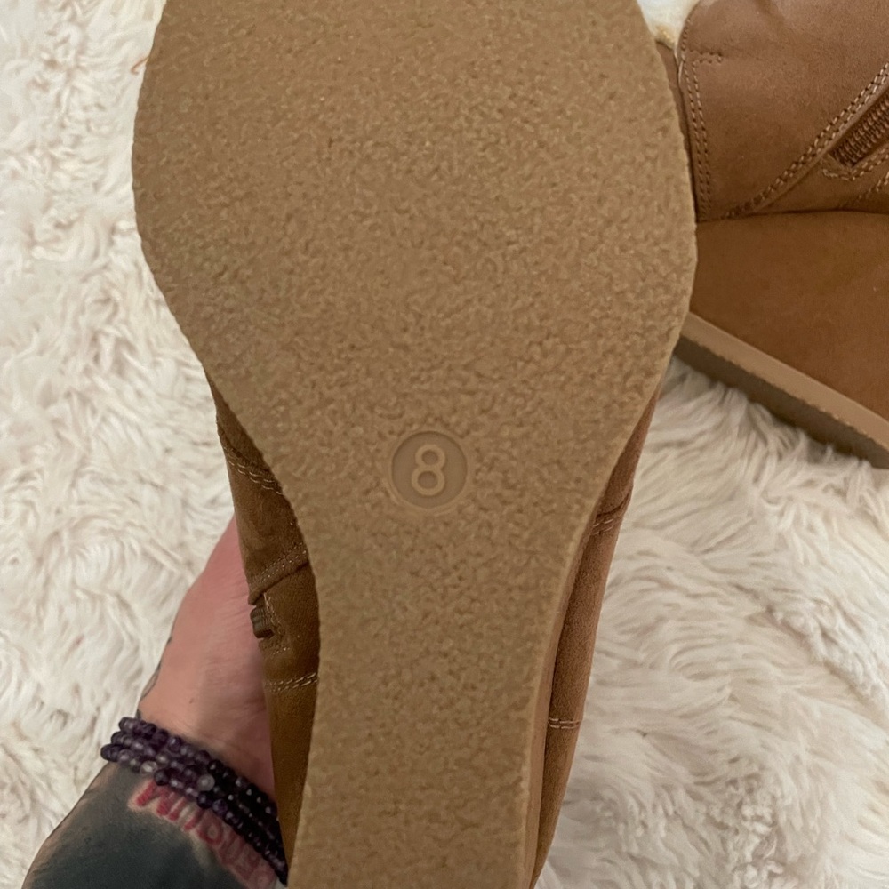 Booties - Picture 6 of 7